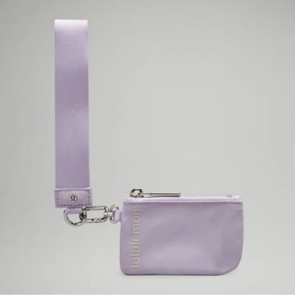 NWT  lululemon athletica dual pouch wristlet 💜 - Picture 2 of 5